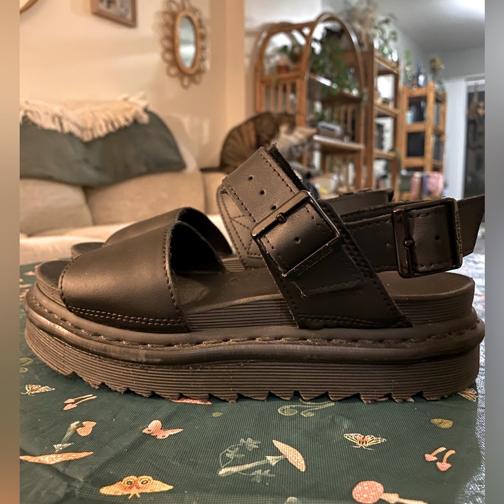 Dr. Martens Voss Sandals
